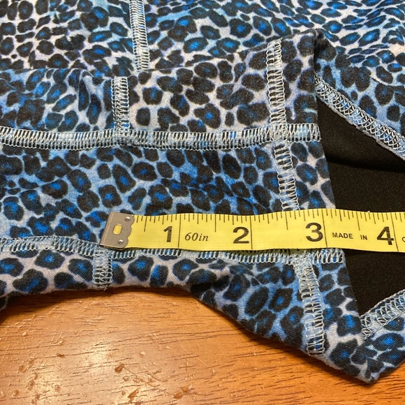 Fleo Womens Size L Bad Bad Girl 3.25 Blue Cheetah Print Crossfit Booty Shorts - Picture 14 of 14